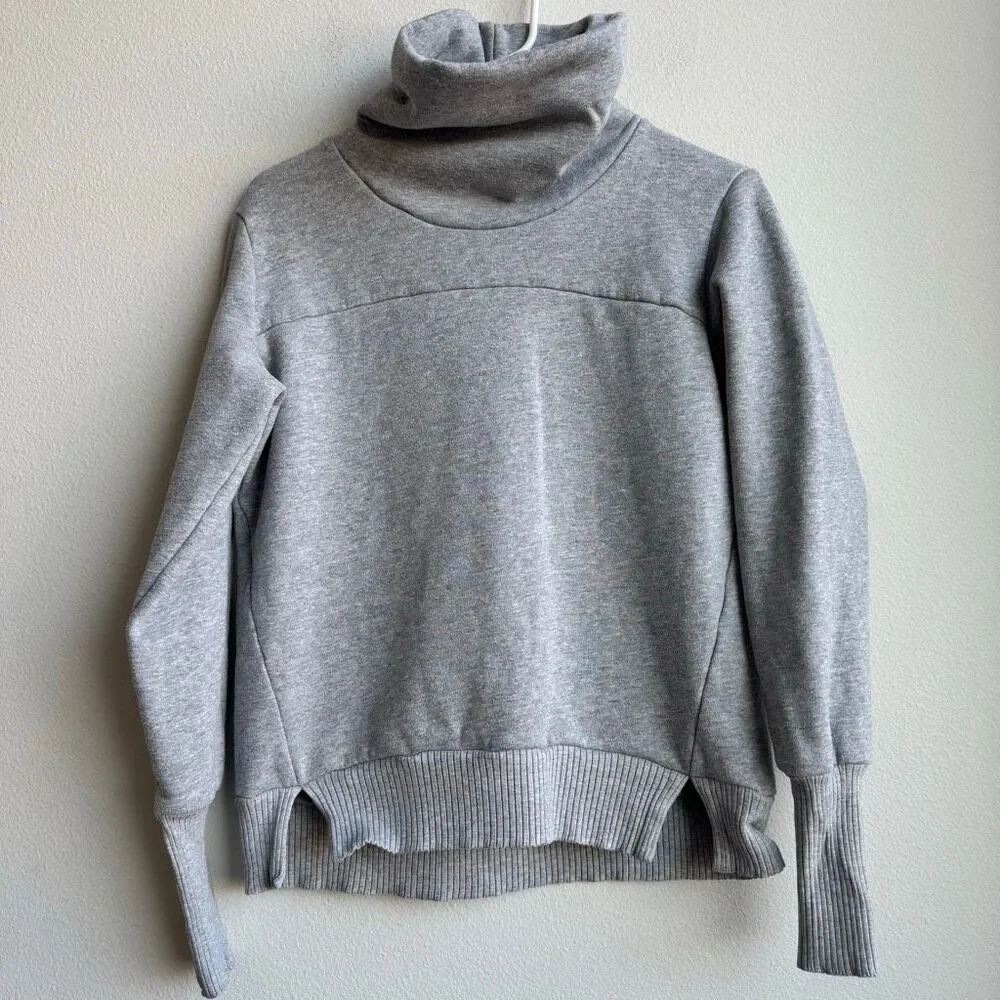 ALO Yoga Sweater Sweatshirt Womens Small Gray Turtle Neck Mock Neck Haze Funnel